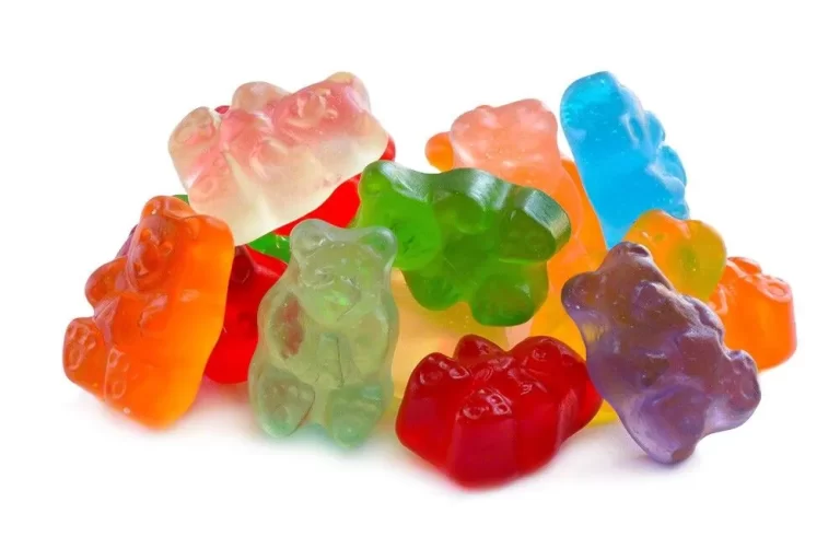 Are There Any Risks Associated with Buying Delta 8 Gummies Online?